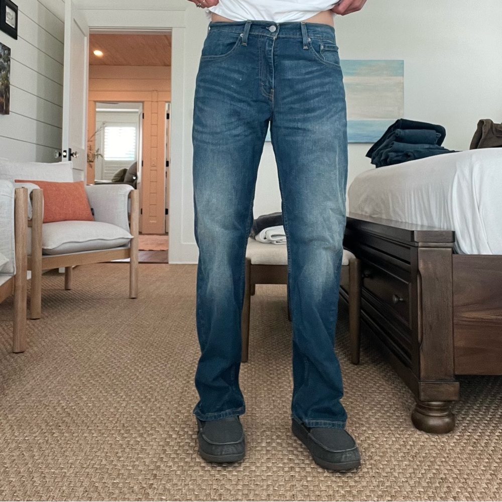 Levi’s 559 32/34 - great condition - mens jeans